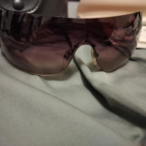 Bvlgari sunglasses - Picture 2 of 5